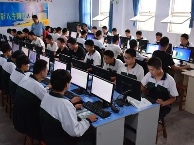 峰峰職教計算機信息技術咨詢服務專業招生 開啟數字未來，成就IT精英